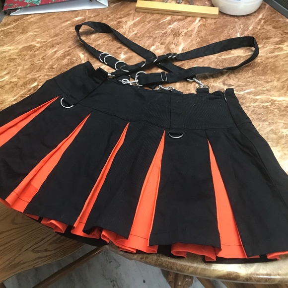 Tricks N’ Treatz Orange black pleated skirt with suspended harness straps NWT L - Picture 1 of 4